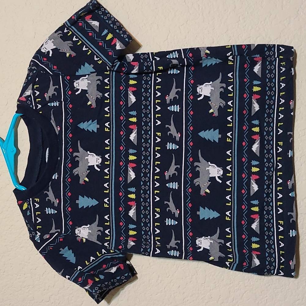 Old Navy Christmas Tshirt